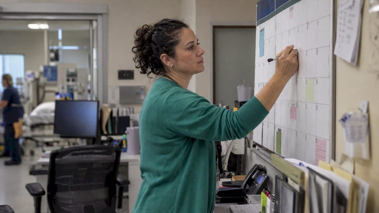 Healthcare Hiring Seasonality: 90/60/30 Demand Tests for Employers
